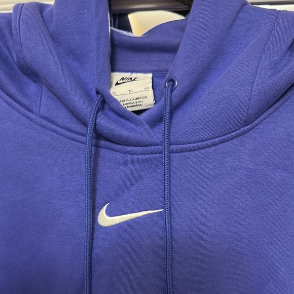 Nike Purple Hoodie - Picture 2 of 3